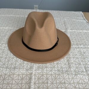 NWOT Camel Fedora with Black Band
